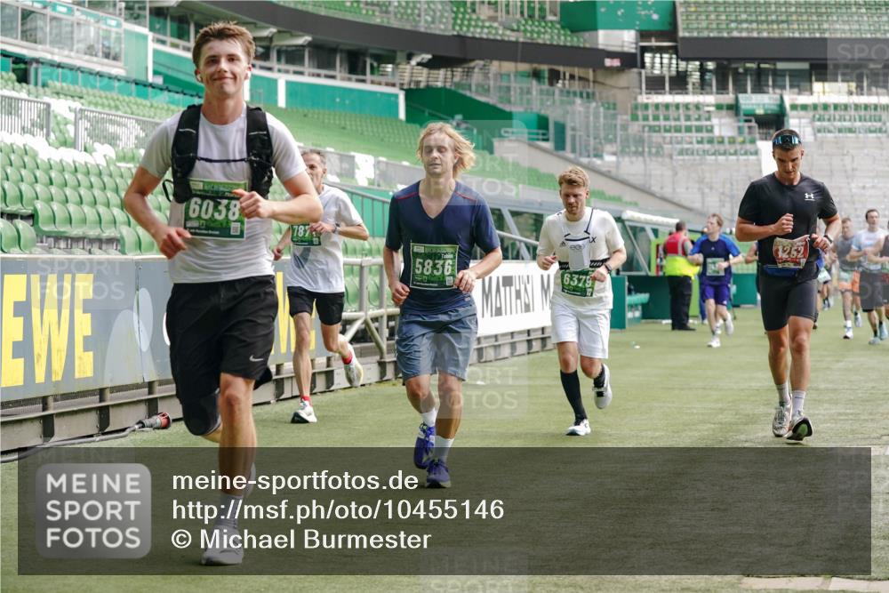 13.09.2026 - 21. swb-Marathon Bremen Michael Burmester http://msf.ph/oto/10455146 13.09.2026 12:52:46 Laufen im Stadion 102, 107, 145, 235, 376, 541, 615, 616, 683, 734, 755, 792, 863, 982, 985, 987, 1033, 1043, 1056, 1125, 1146, 1162, 1232, 1252, 1297, 1433, 1445, 1492, 1528, 1542, 1646, 1664, 1704, 1707, 1814, 1955, 2007, 2008, 2043, 2203, 2280, 2350, 2362, 2401, 2422, 2447, 2454, 2480, 2498, 2759, 2767, 2820, 2847, 2858, 2997, 3085, 3149, 3236, 3336, 3362, 3448, 3566, 3703, 3830, 3899, 3988, 4165, 4283, 4429, 4475, 4571, 4573, 4582, 4605, 4781, 4895, 5079, 5152, 5168, 5379 meine-sportfotos.de