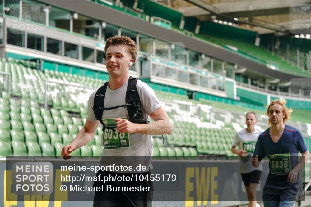 13.09.2026 - 21. swb-Marathon Bremen Michael Burmester http://msf.ph/oto/10455179 13.09.2026 12:52:47 Laufen im Stadion 102, 107, 145, 235, 376, 541, 615, 616, 683, 734, 740, 755, 792, 863, 982, 985, 987, 1033, 1043, 1056, 1125, 1146, 1162, 1232, 1252, 1297, 1433, 1445, 1492, 1528, 1542, 1646, 1664, 1704, 1707, 1814, 1955, 2007, 2008, 2043, 2203, 2280, 2350, 2362, 2401, 2422, 2447, 2454, 2480, 2498, 2759, 2767, 2820, 2847, 2858, 2997, 3085, 3149, 3236, 3336, 3362, 3448, 3566, 3703, 3830, 3899, 3988, 4165, 4283, 4429, 4475, 4571, 4573, 4582, 4605, 4895, 5079, 5152, 5168, 5379 meine-sportfotos.de