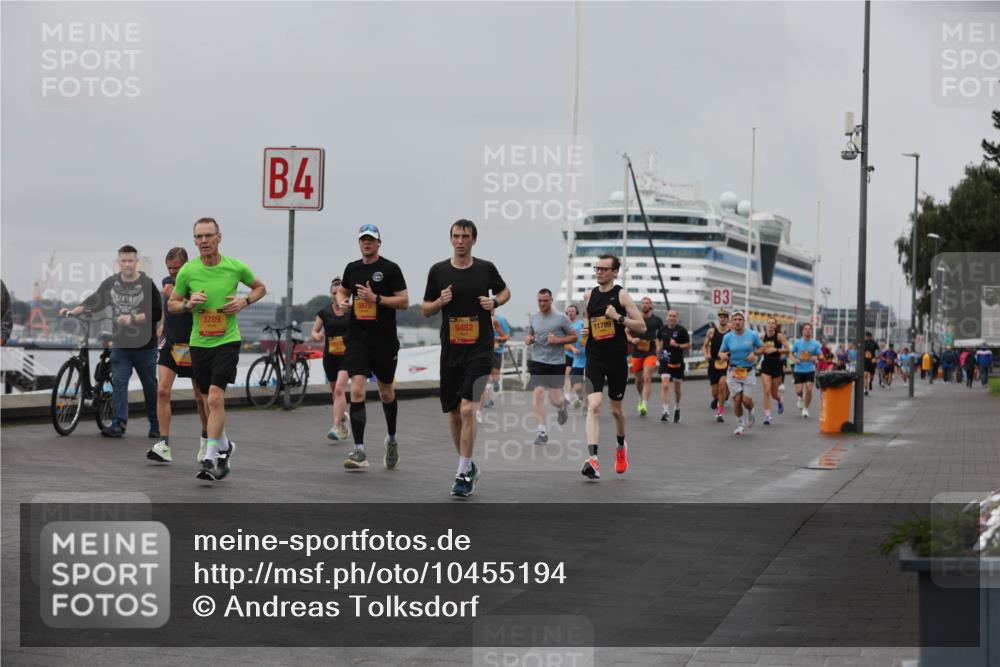 13.09.2026 - Kiel Lauf Andreas Tolksdorf http://msf.ph/oto/10455194 13.09.2026 11:55:21 Kiellinie 3789, 4, 9482, 11799, 39 meine-sportfotos.de