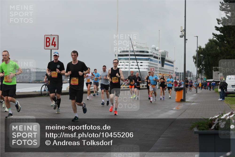13.09.2026 - Kiel Lauf Andreas Tolksdorf http://msf.ph/oto/10455206 13.09.2026 11:55:22 Kiellinie 4, 3785, 5875, 9482, 11799, 3 meine-sportfotos.de
