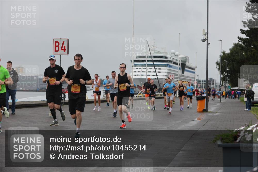 13.09.2026 - Kiel Lauf Andreas Tolksdorf http://msf.ph/oto/10455214 13.09.2026 11:55:22 Kiellinie 5875, 4, 9482, 11799, 83 meine-sportfotos.de