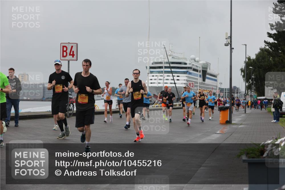 13.09.2026 - Kiel Lauf Andreas Tolksdorf http://msf.ph/oto/10455216 13.09.2026 11:55:22 Kiellinie 5875, 4, 9482, 11799, 3 meine-sportfotos.de
