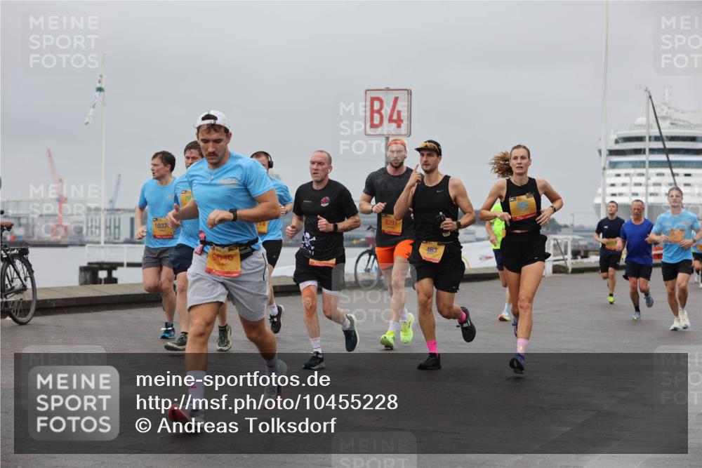 13.09.2026 - Kiel Lauf Andreas Tolksdorf http://msf.ph/oto/10455228 13.09.2026 11:55:29 Kiellinie 1037, 4, 8291, 463, 11197 meine-sportfotos.de