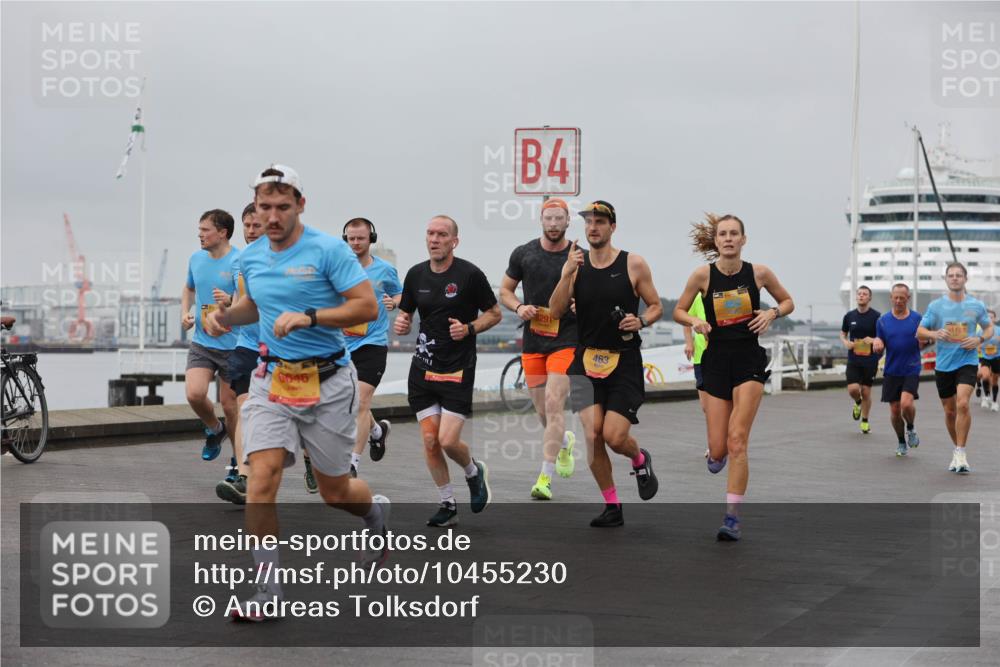 13.09.2026 - Kiel Lauf Andreas Tolksdorf http://msf.ph/oto/10455230 13.09.2026 11:55:29 Kiellinie 6546, 8291, 463, 11197 meine-sportfotos.de