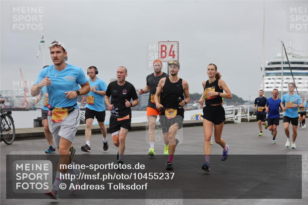 13.09.2026 - Kiel Lauf Andreas Tolksdorf http://msf.ph/oto/10455237 13.09.2026 11:55:29 Kiellinie 10, 6546, 12114, 4, 463, 1119 meine-sportfotos.de