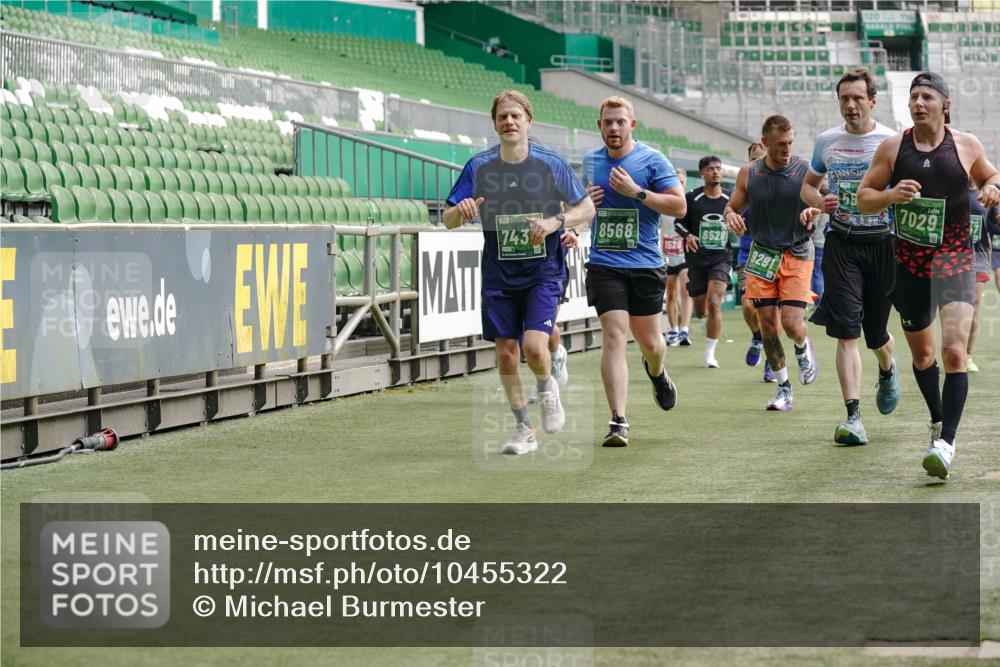 13.09.2026 - 21. swb-Marathon Bremen Michael Burmester http://msf.ph/oto/10455322 13.09.2026 12:52:52 Laufen im Stadion 102, 107, 145, 235, 313, 376, 541, 560, 615, 616, 683, 696, 734, 740, 755, 792, 863, 982, 985, 987, 1033, 1043, 1056, 1162, 1207, 1232, 1252, 1297, 1433, 1445, 1492, 1528, 1542, 1646, 1664, 1704, 1707, 1814, 1955, 2007, 2008, 2043, 2203, 2280, 2350, 2362, 2401, 2422, 2447, 2454, 2480, 2498, 2759, 2767, 2820, 2847, 2858, 2997, 3085, 3149, 3236, 3336, 3362, 3448, 3566, 3830, 3899, 3988, 4165, 4283, 4429, 4475, 4571, 4573, 4605, 4895, 5079, 5152, 5168, 5379 meine-sportfotos.de