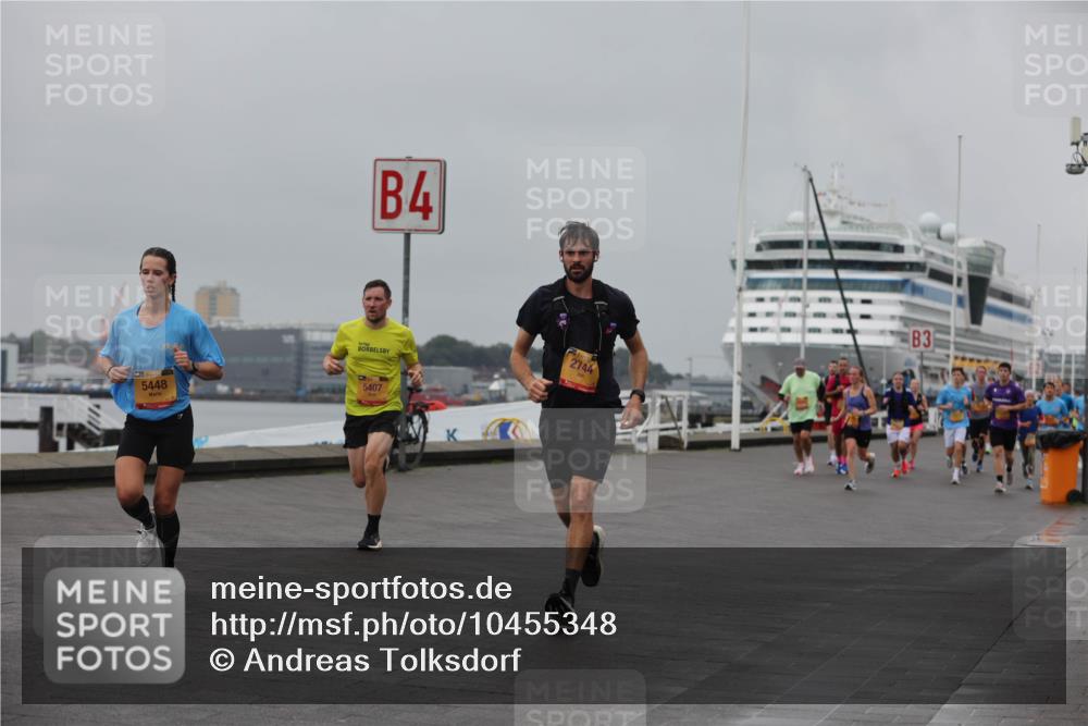 13.09.2026 - Kiel Lauf Andreas Tolksdorf http://msf.ph/oto/10455348 13.09.2026 11:55:38 Kiellinie 5448, 4, 2744, 5407, 3 meine-sportfotos.de