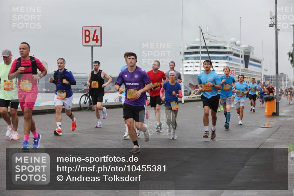13.09.2026 - Kiel Lauf Andreas Tolksdorf http://msf.ph/oto/10455381 13.09.2026 11:55:48 Kiellinie 4, 166, 2688, 1260, 8513, 5263, 8649, 83 meine-sportfotos.de