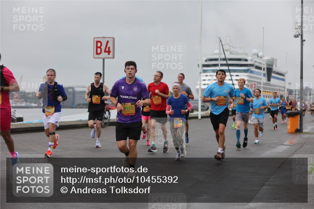 13.09.2026 - Kiel Lauf Andreas Tolksdorf http://msf.ph/oto/10455392 13.09.2026 11:55:48 Kiellinie 4, 166, 38, 8513, 5263, 649, 3 meine-sportfotos.de