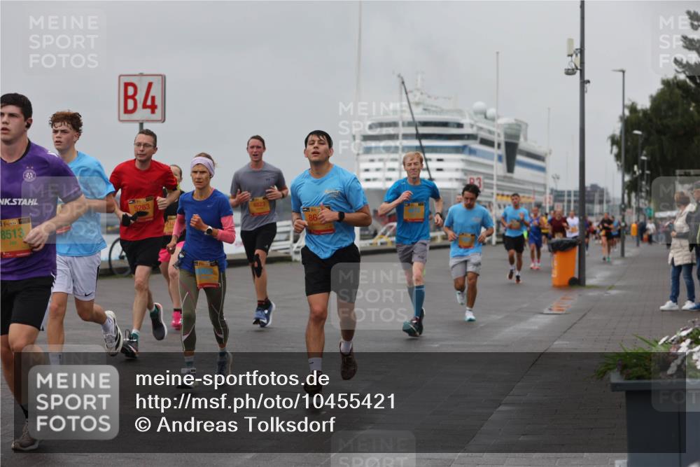 13.09.2026 - Kiel Lauf Andreas Tolksdorf http://msf.ph/oto/10455421 13.09.2026 11:55:49 Kiellinie 39, 8513, 4, 5263, 4823, 86, 39 meine-sportfotos.de