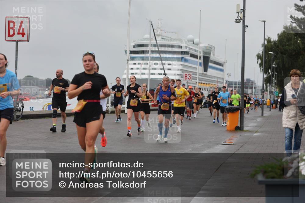 13.09.2026 - Kiel Lauf Andreas Tolksdorf http://msf.ph/oto/10455656 13.09.2026 11:56:06 Kiellinie 4, 109, 1960, 5164, 3 meine-sportfotos.de