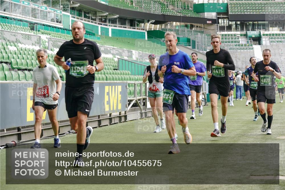 13.09.2026 - 21. swb-Marathon Bremen Michael Burmester http://msf.ph/oto/10455675 13.09.2026 12:53:05 Laufen im Stadion 102, 107, 145, 235, 313, 376, 541, 560, 615, 616, 675, 683, 696, 734, 740, 755, 792, 863, 982, 985, 987, 1033, 1043, 1056, 1207, 1232, 1252, 1297, 1433, 1445, 1492, 1528, 1542, 1646, 1664, 1704, 1707, 1814, 1955, 2007, 2008, 2043, 2055, 2203, 2280, 2350, 2362, 2401, 2422, 2454, 2480, 2498, 2623, 2767, 2820, 2847, 2858, 2997, 3085, 3149, 3236, 3336, 3362, 3448, 3566, 3830, 3899, 3988, 4283, 4429, 4475, 4573, 4605, 5152, 5379 meine-sportfotos.de