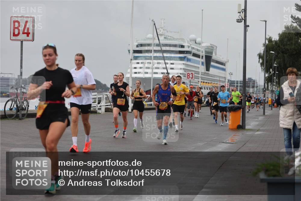 13.09.2026 - Kiel Lauf Andreas Tolksdorf http://msf.ph/oto/10455678 13.09.2026 11:56:07 Kiellinie 4, 1960, 5164, 3, 81 meine-sportfotos.de