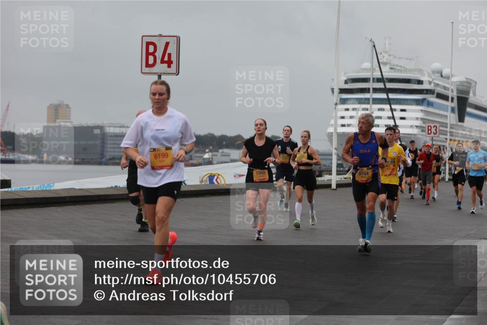 13.09.2026 - Kiel Lauf Andreas Tolksdorf http://msf.ph/oto/10455706 13.09.2026 11:56:08 Kiellinie 4, 10, 6199, 1960, 5164, 1596, 3 meine-sportfotos.de