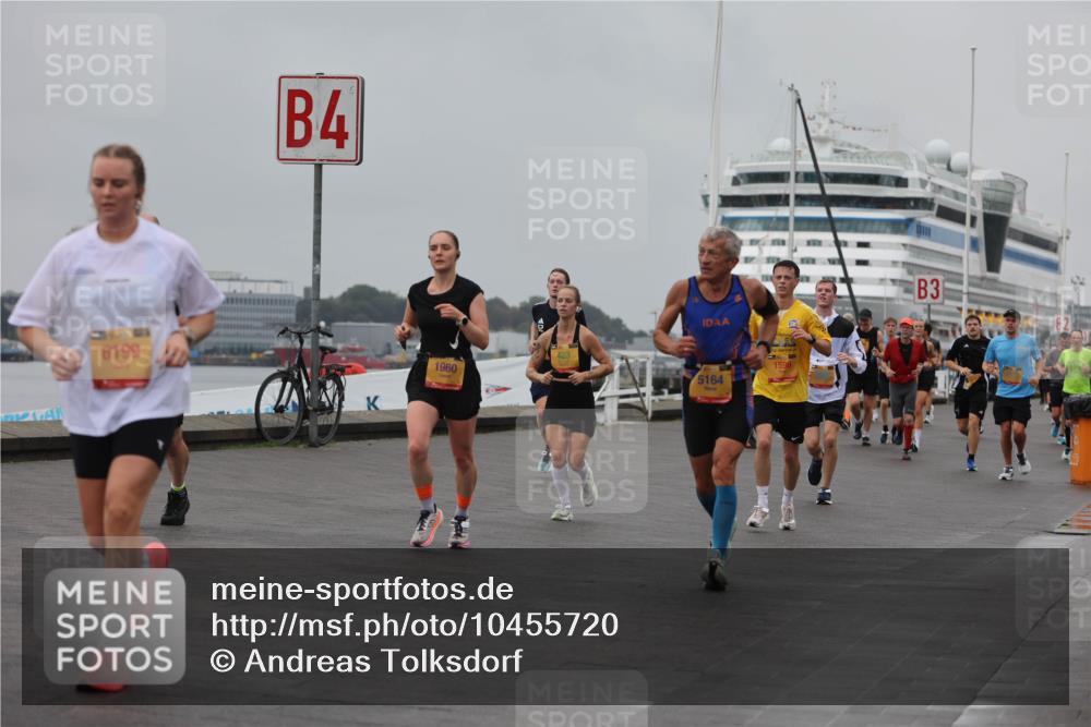 13.09.2026 - Kiel Lauf Andreas Tolksdorf http://msf.ph/oto/10455720 13.09.2026 11:56:09 Kiellinie 6199, 4, 1596, 1960, 5164, 3 meine-sportfotos.de