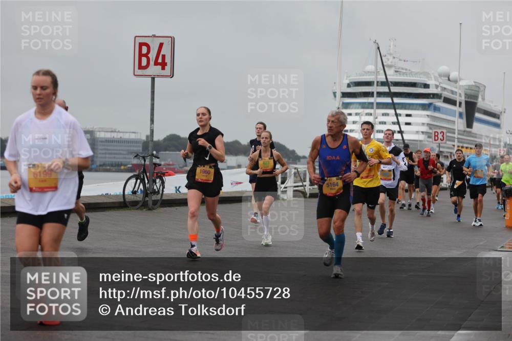 13.09.2026 - Kiel Lauf Andreas Tolksdorf http://msf.ph/oto/10455728 13.09.2026 11:56:09 Kiellinie 6199, 4, 1960, 5164, 3 meine-sportfotos.de