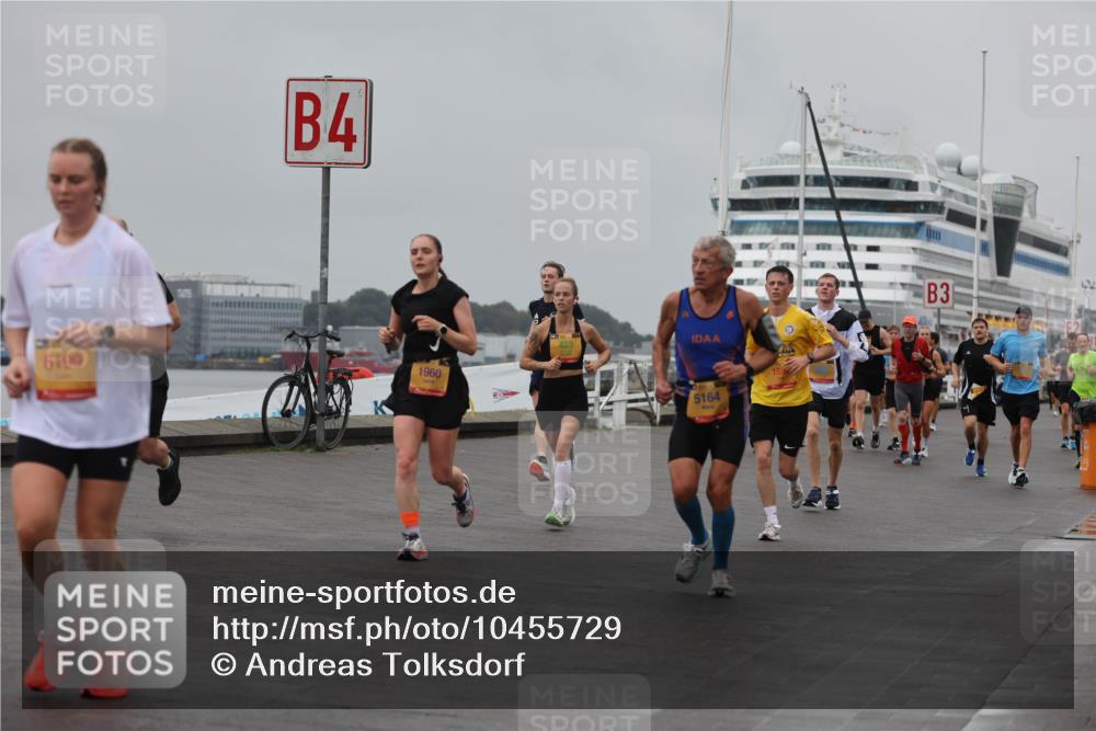 13.09.2026 - Kiel Lauf Andreas Tolksdorf http://msf.ph/oto/10455729 13.09.2026 11:56:09 Kiellinie 4, 6199, 1960, 423, 5164, 3 meine-sportfotos.de