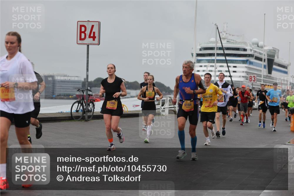 13.09.2026 - Kiel Lauf Andreas Tolksdorf http://msf.ph/oto/10455730 13.09.2026 11:56:09 Kiellinie 6199, 4, 1960, 423, 5164, 1596, 3 meine-sportfotos.de