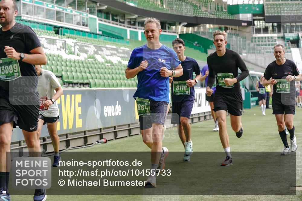 13.09.2026 - 21. swb-Marathon Bremen Michael Burmester http://msf.ph/oto/10455733 13.09.2026 12:53:06 Laufen im Stadion 102, 107, 145, 235, 313, 376, 472, 541, 560, 615, 616, 675, 683, 696, 734, 740, 755, 792, 863, 982, 985, 987, 1033, 1043, 1056, 1207, 1232, 1252, 1297, 1433, 1445, 1492, 1528, 1542, 1646, 1664, 1704, 1707, 1814, 1955, 2007, 2008, 2043, 2055, 2203, 2280, 2350, 2362, 2401, 2422, 2454, 2480, 2498, 2623, 2767, 2820, 2847, 2858, 2997, 3085, 3149, 3236, 3336, 3362, 3413, 3448, 3566, 3830, 3899, 3988, 4283, 4429, 4475, 4573, 4605, 5152, 5379 meine-sportfotos.de