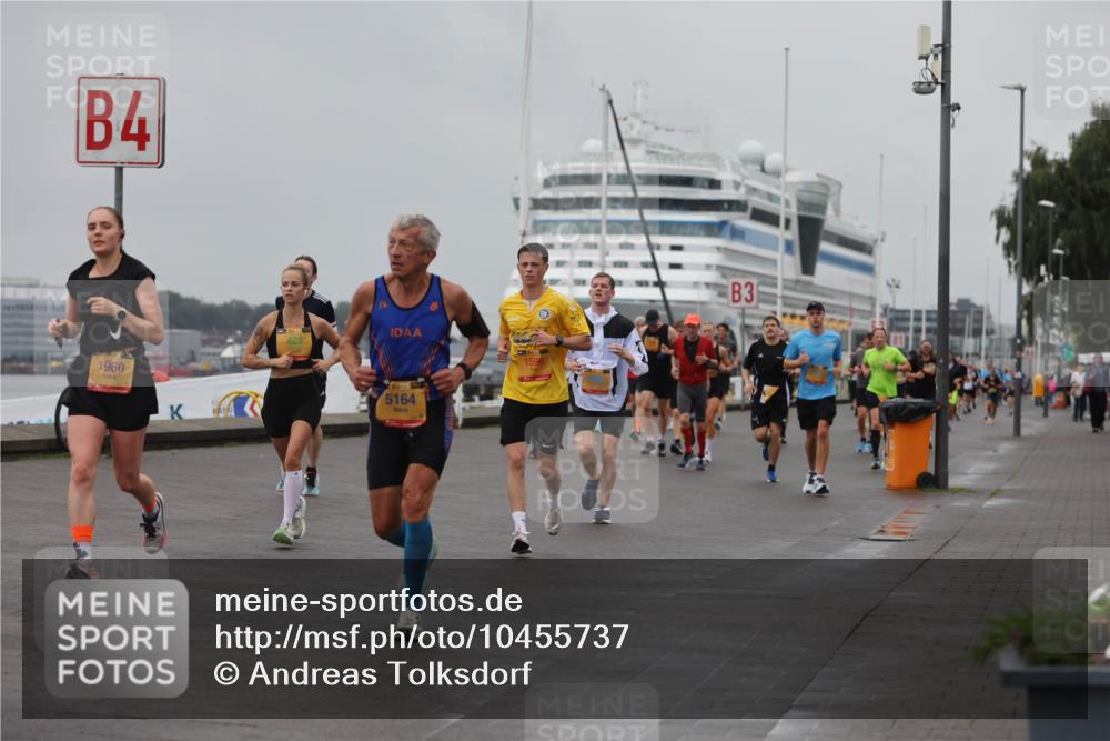 13.09.2026 - Kiel Lauf Andreas Tolksdorf http://msf.ph/oto/10455737 13.09.2026 11:56:10 Kiellinie 4, 1960, 423, 17, 5164, 3 meine-sportfotos.de