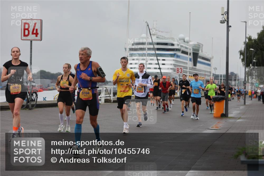 13.09.2026 - Kiel Lauf Andreas Tolksdorf http://msf.ph/oto/10455746 13.09.2026 11:56:10 Kiellinie 4, 1960, 5164, 1596, 3 meine-sportfotos.de
