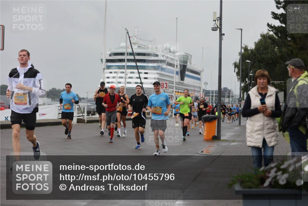 13.09.2026 - Kiel Lauf Andreas Tolksdorf http://msf.ph/oto/10455796 13.09.2026 11:56:13 Kiellinie 3 meine-sportfotos.de