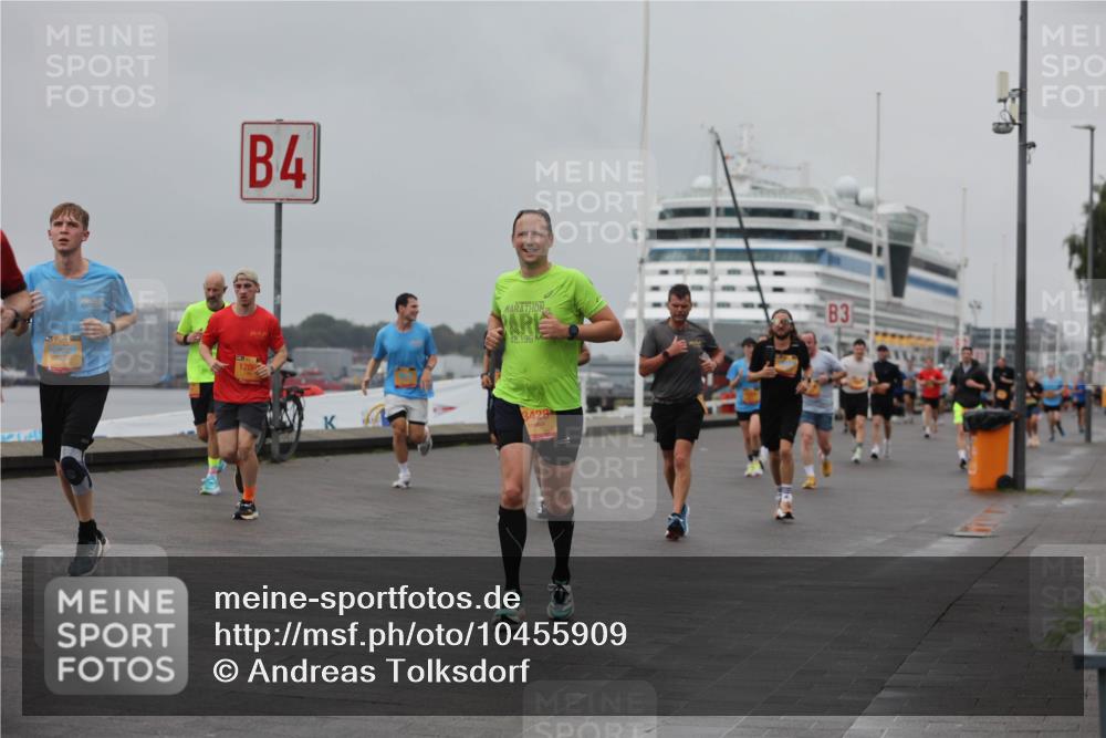 13.09.2026 - Kiel Lauf Andreas Tolksdorf http://msf.ph/oto/10455909 13.09.2026 11:56:20 Kiellinie 1, 39, 4, 1206, 2, 195, 3, 3428 meine-sportfotos.de