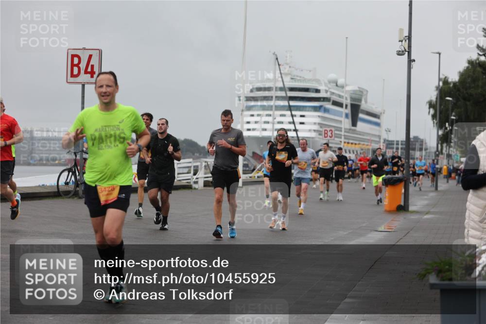 13.09.2026 - Kiel Lauf Andreas Tolksdorf http://msf.ph/oto/10455925 13.09.2026 11:56:21 Kiellinie 4, 12, 196, 3, 3428 meine-sportfotos.de