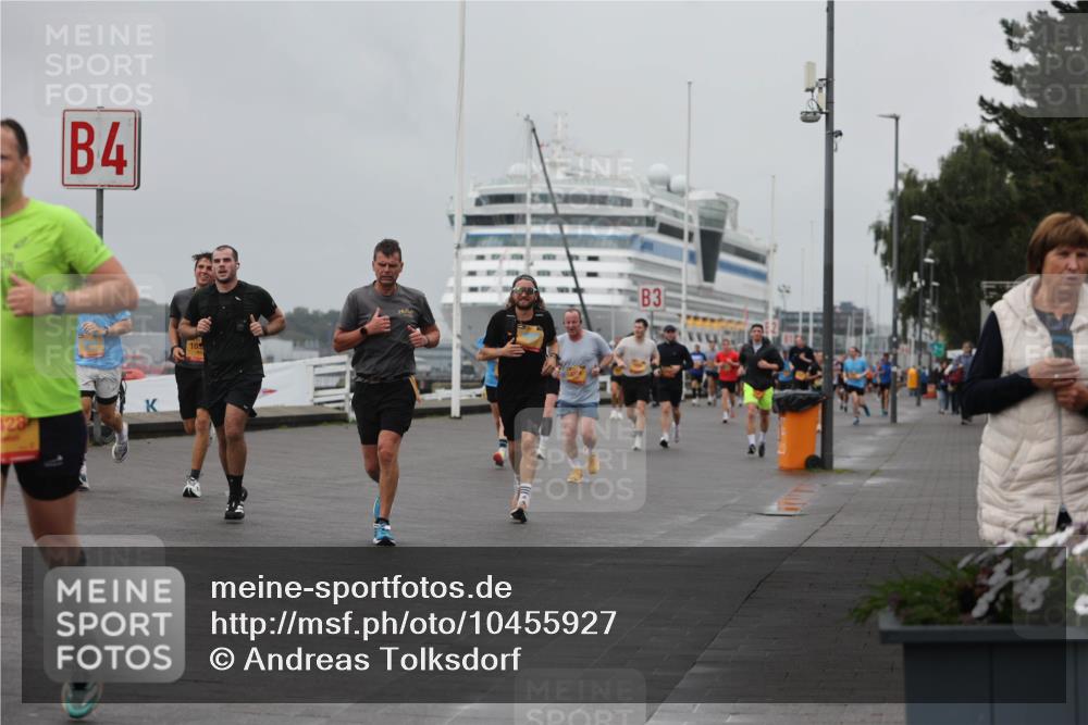 13.09.2026 - Kiel Lauf Andreas Tolksdorf http://msf.ph/oto/10455927 13.09.2026 11:56:22 Kiellinie 128, 4, 10, 3 meine-sportfotos.de