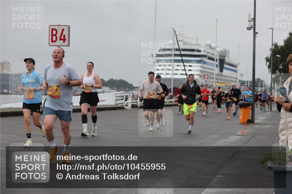 13.09.2026 - Kiel Lauf Andreas Tolksdorf http://msf.ph/oto/10455955 13.09.2026 11:56:27 Kiellinie 4, 4274, 5364, 8694, 3 meine-sportfotos.de