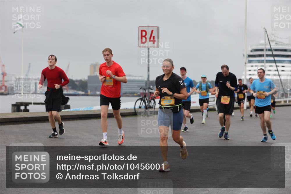 13.09.2026 - Kiel Lauf Andreas Tolksdorf http://msf.ph/oto/10456001 13.09.2026 11:56:38 Kiellinie 4, 1038 meine-sportfotos.de