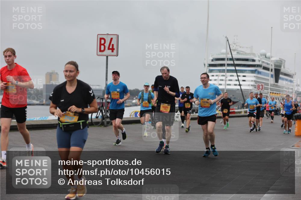 13.09.2026 - Kiel Lauf Andreas Tolksdorf http://msf.ph/oto/10456015 13.09.2026 11:56:38 Kiellinie 4, 11436, 6324, 1038, 3 meine-sportfotos.de