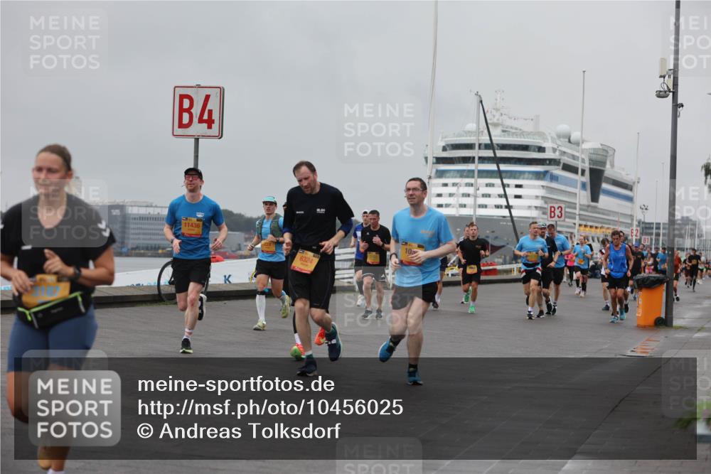13.09.2026 - Kiel Lauf Andreas Tolksdorf http://msf.ph/oto/10456025 13.09.2026 11:56:39 Kiellinie 4, 11436, 6324, 3 meine-sportfotos.de