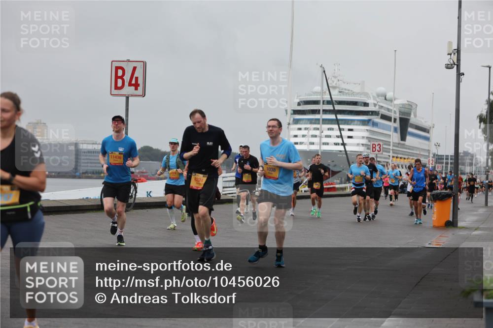 13.09.2026 - Kiel Lauf Andreas Tolksdorf http://msf.ph/oto/10456026 13.09.2026 11:56:39 Kiellinie 4, 11436, 6324, 1038, 3 meine-sportfotos.de