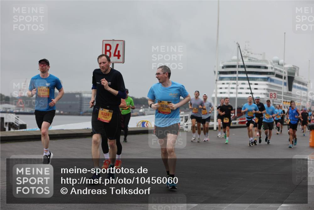 13.09.2026 - Kiel Lauf Andreas Tolksdorf http://msf.ph/oto/10456060 13.09.2026 11:56:40 Kiellinie 11436, 4, 38, 6324, 1, 39, 1036, 3 meine-sportfotos.de