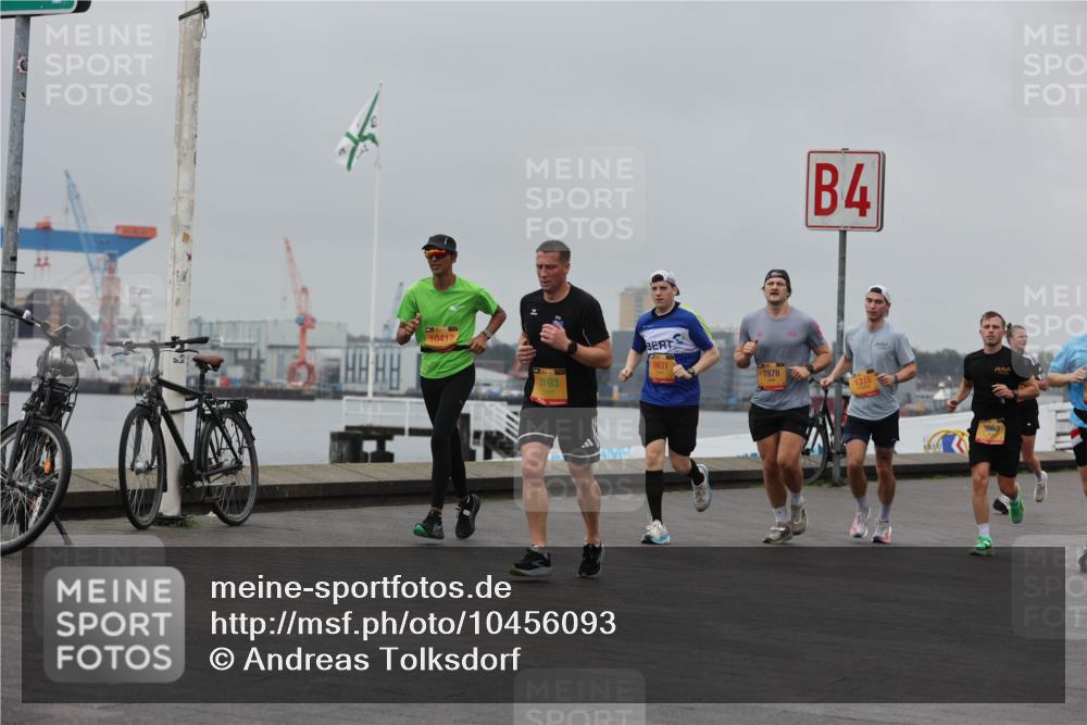 13.09.2026 - Kiel Lauf Andreas Tolksdorf http://msf.ph/oto/10456093 13.09.2026 11:56:44 Kiellinie 10412, 3193, 9931, 4, 7878, 1315, 3880 meine-sportfotos.de