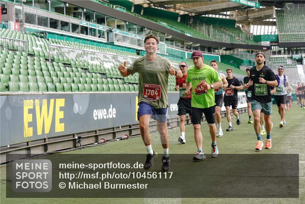 13.09.2026 - 21. swb-Marathon Bremen Michael Burmester http://msf.ph/oto/10456117 13.09.2026 12:53:20 Laufen im Stadion 102, 107, 145, 235, 313, 376, 472, 541, 560, 615, 616, 675, 683, 696, 740, 755, 792, 816, 827, 863, 982, 985, 987, 1033, 1056, 1076, 1207, 1232, 1252, 1297, 1419, 1433, 1445, 1468, 1492, 1528, 1542, 1551, 1646, 1664, 1704, 1707, 1814, 1955, 2007, 2008, 2043, 2055, 2203, 2280, 2350, 2362, 2401, 2422, 2454, 2480, 2498, 2499, 2623, 2701, 2767, 2820, 2858, 2882, 2913, 2971, 2997, 3085, 3149, 3236, 3336, 3362, 3413, 3448, 3566, 3830, 3899, 3988, 4283, 4475, 4573, 4605, 5152 meine-sportfotos.de