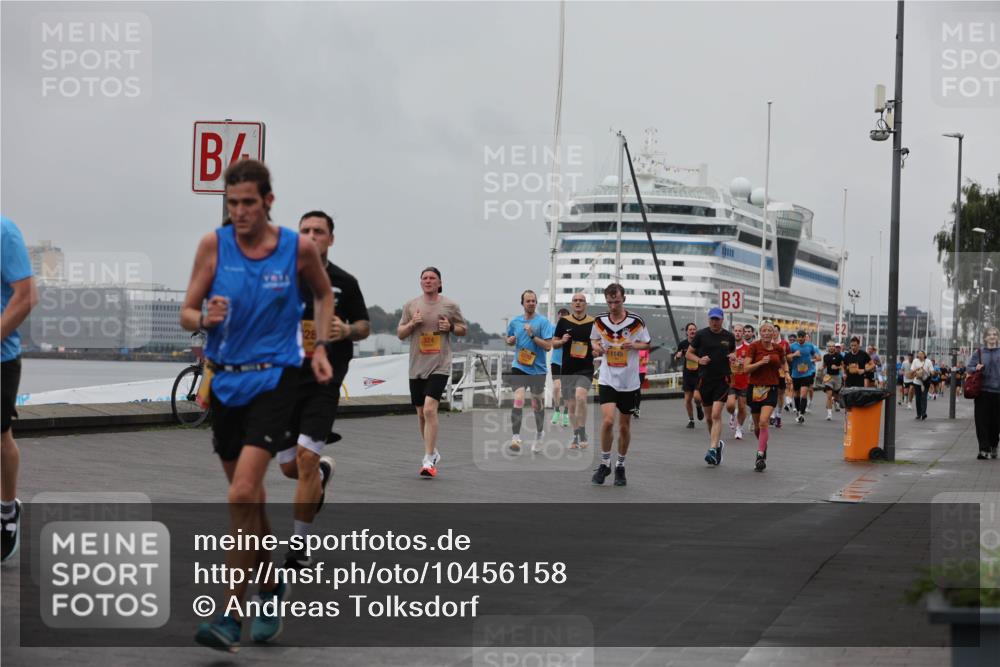 13.09.2026 - Kiel Lauf Andreas Tolksdorf http://msf.ph/oto/10456158 13.09.2026 11:56:48 Kiellinie 128, 1145, 3 meine-sportfotos.de