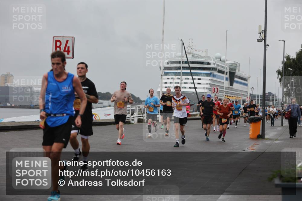 13.09.2026 - Kiel Lauf Andreas Tolksdorf http://msf.ph/oto/10456163 13.09.2026 11:56:48 Kiellinie 4, 528, 3 meine-sportfotos.de