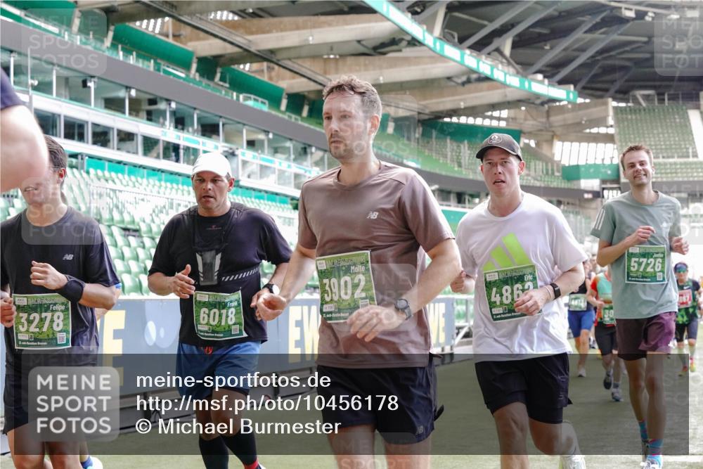 13.09.2026 - 21. swb-Marathon Bremen Michael Burmester http://msf.ph/oto/10456178 13.09.2026 13:11:12 Laufen im Stadion 265, 373, 448, 581, 703, 843, 869, 984, 1113, 1180, 1435, 1738, 1849, 1851, 1855, 1867, 1894, 1936, 1952, 1967, 2202, 2248, 2268, 2281, 2284, 2299, 2330, 2333, 2339, 2342, 2353, 2375, 2426, 2432, 2443, 2530, 2531, 2553, 2573, 2589, 2654, 2659, 2669, 2673, 2682, 2714, 2717, 2784, 2785, 2804, 2819, 2822, 2836, 2850, 2907, 2920, 2932, 2976, 3026, 3027, 3063, 3079, 3082, 3086, 3089, 3122, 3159, 3174, 3207, 3208, 3291, 3328, 3349, 3352, 3370, 3409, 3410, 3470, 3549, 551 meine-sportfotos.de