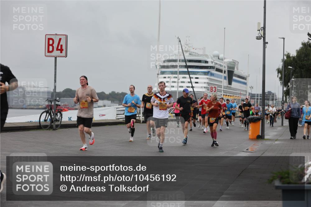 13.09.2026 - Kiel Lauf Andreas Tolksdorf http://msf.ph/oto/10456192 13.09.2026 11:56:49 Kiellinie 4, 324, 3 meine-sportfotos.de