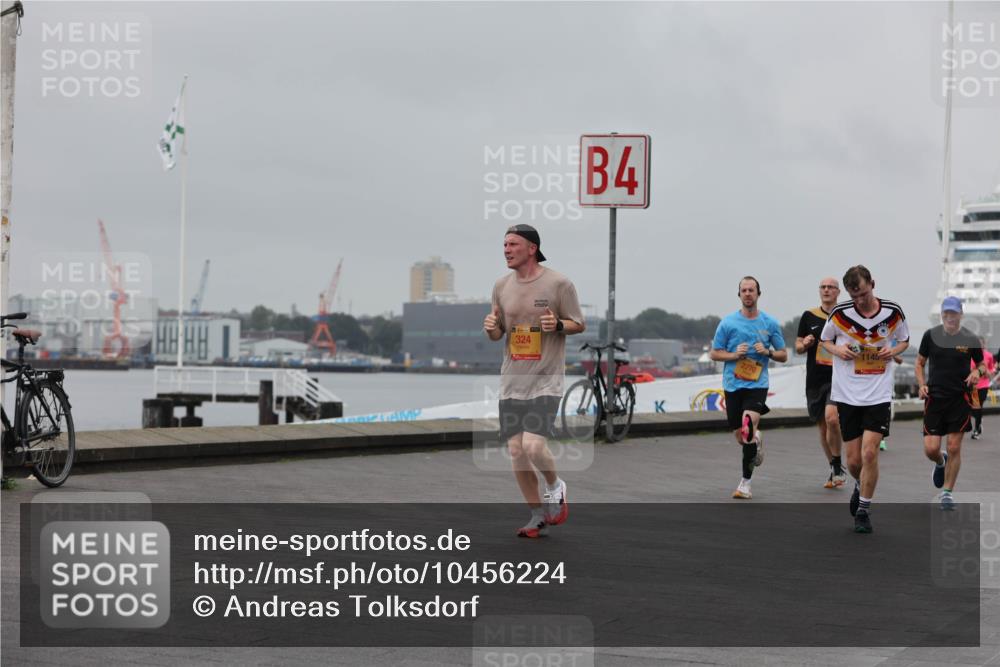 13.09.2026 - Kiel Lauf Andreas Tolksdorf http://msf.ph/oto/10456224 13.09.2026 11:56:51 Kiellinie 324, 4, 2270 meine-sportfotos.de