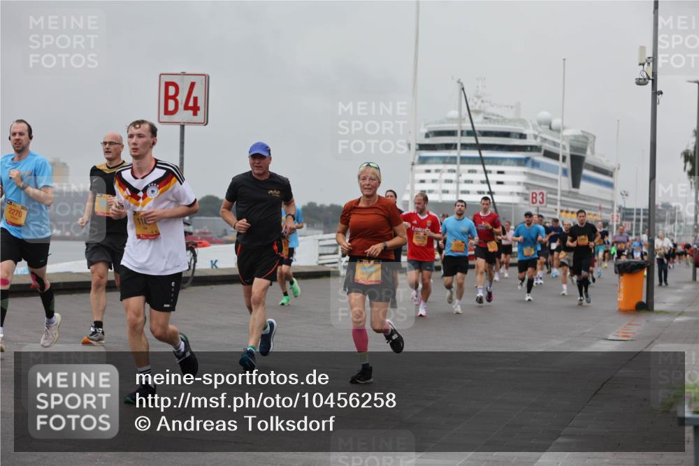 13.09.2026 - Kiel Lauf Andreas Tolksdorf http://msf.ph/oto/10456258 13.09.2026 11:56:53 Kiellinie 2270, 4, 10675, 3 meine-sportfotos.de