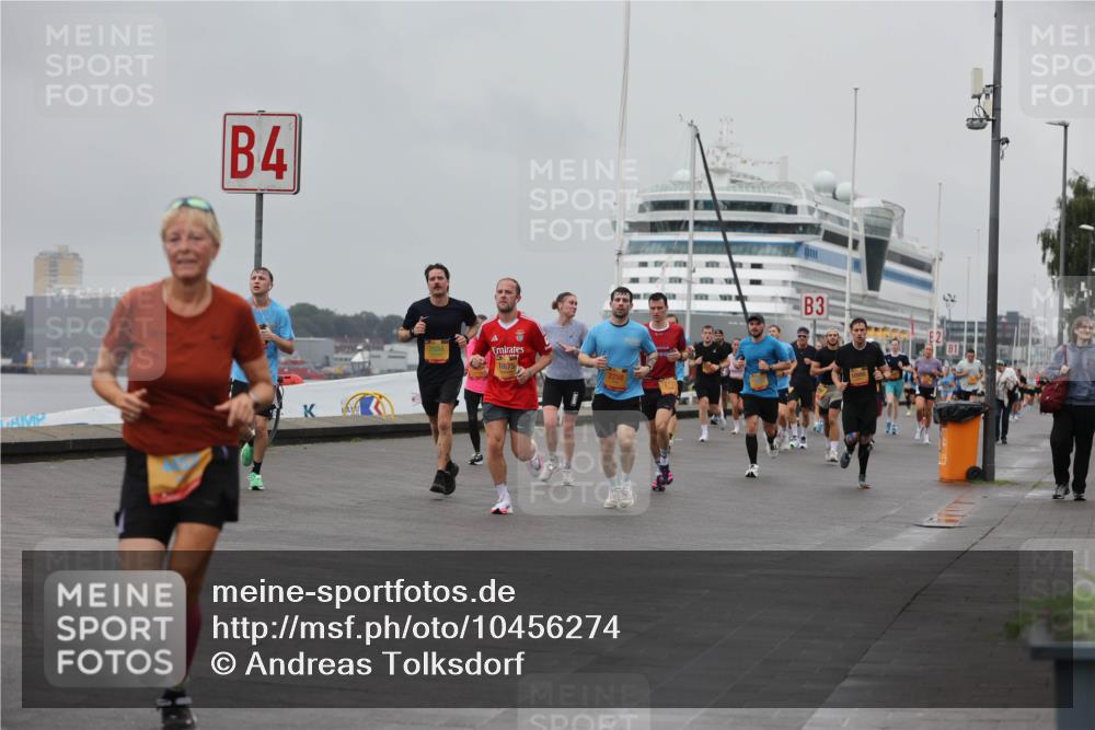 13.09.2026 - Kiel Lauf Andreas Tolksdorf http://msf.ph/oto/10456274 13.09.2026 11:56:55 Kiellinie 4, 10675, 2258, 3 meine-sportfotos.de