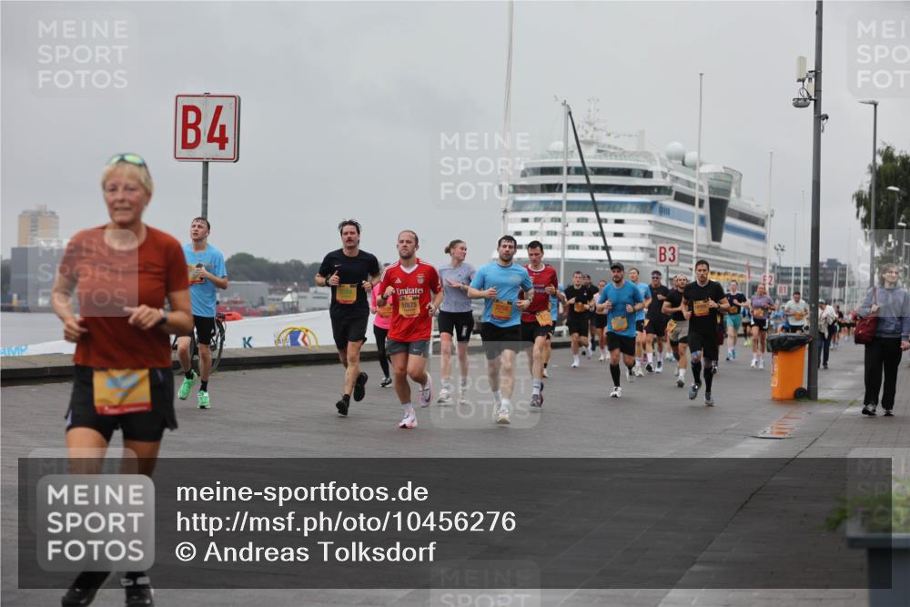 13.09.2026 - Kiel Lauf Andreas Tolksdorf http://msf.ph/oto/10456276 13.09.2026 11:56:55 Kiellinie 4, 10675, 2258, 3 meine-sportfotos.de