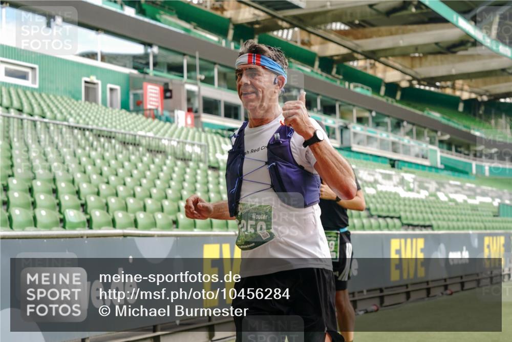 13.09.2026 - 21. swb-Marathon Bremen Michael Burmester http://msf.ph/oto/10456284 13.09.2026 12:53:24 Laufen im Stadion 102, 107, 145, 313, 376, 385, 472, 541, 560, 615, 616, 675, 683, 696, 740, 755, 792, 816, 827, 982, 985, 987, 1033, 1056, 1076, 1207, 1232, 1252, 1297, 1419, 1433, 1445, 1468, 1492, 1528, 1542, 1551, 1646, 1664, 1704, 1707, 1814, 1955, 2007, 2008, 2043, 2055, 2203, 2280, 2350, 2362, 2401, 2422, 2454, 2480, 2498, 2499, 2623, 2701, 2767, 2820, 2824, 2858, 2882, 2913, 2971, 2997, 3085, 3149, 3236, 3336, 3362, 3413, 3448, 3830, 3899, 3988, 4283, 4475, 4605 meine-sportfotos.de