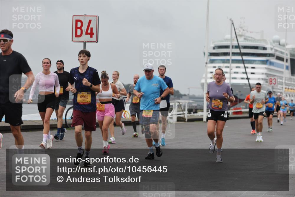 13.09.2026 - Kiel Lauf Andreas Tolksdorf http://msf.ph/oto/10456445 13.09.2026 11:57:07 Kiellinie 4, 6502, 12518, 1972, 3 meine-sportfotos.de