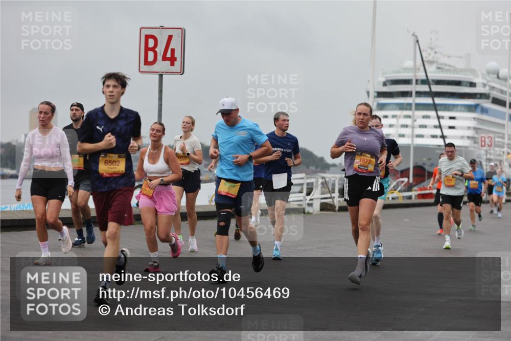 13.09.2026 - Kiel Lauf Andreas Tolksdorf http://msf.ph/oto/10456469 13.09.2026 11:57:08 Kiellinie 4, 12113, 6502, 6661, 1972, 3 meine-sportfotos.de