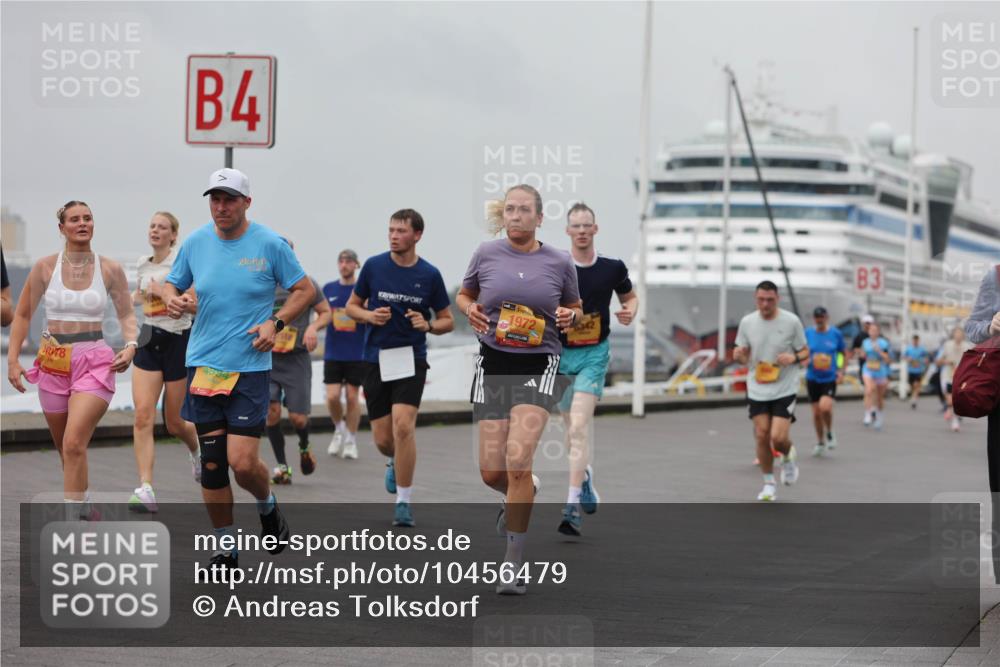 13.09.2026 - Kiel Lauf Andreas Tolksdorf http://msf.ph/oto/10456479 13.09.2026 11:57:08 Kiellinie 4, 1972, 6342, 3 meine-sportfotos.de