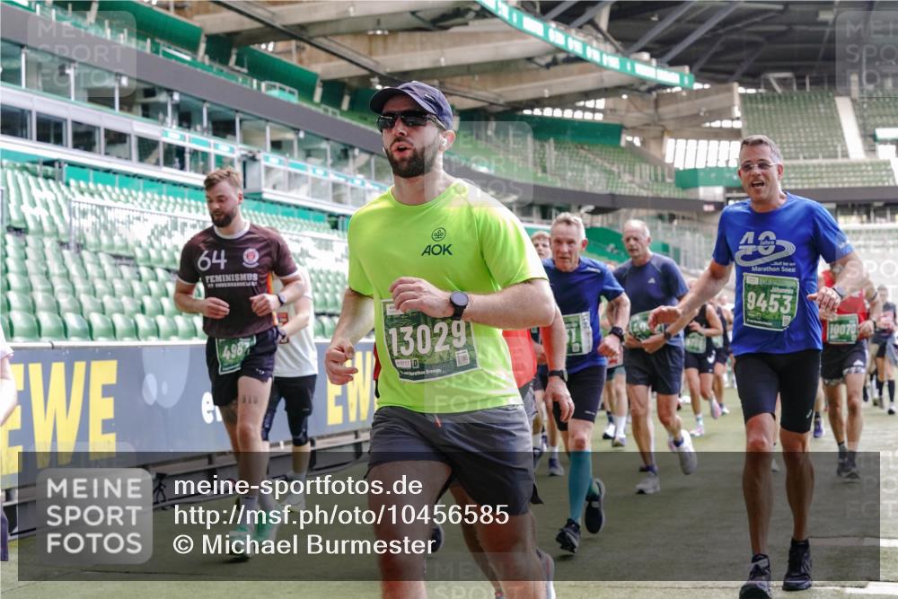 13.09.2026 - 21. swb-Marathon Bremen Michael Burmester http://msf.ph/oto/10456585 13.09.2026 13:11:19 Laufen im Stadion 265, 373, 581, 703, 843, 869, 984, 1113, 1180, 1226, 1435, 1738, 1849, 1851, 1855, 1867, 1894, 1936, 1952, 1967, 2202, 2248, 2268, 2281, 2284, 2299, 2330, 2333, 2339, 2342, 2353, 2375, 2377, 2426, 2432, 2443, 2530, 2531, 2553, 2589, 2654, 2659, 2669, 2673, 2682, 2714, 2784, 2785, 2804, 2819, 2822, 2836, 2850, 2907, 2920, 2932, 2976, 3026, 3027, 3063, 3079, 3082, 3086, 3089, 3122, 3159, 3174, 3207, 3208, 3308, 3328, 3349, 3352, 3370, 3409, 3410, 3470, 3549, 551 meine-sportfotos.de